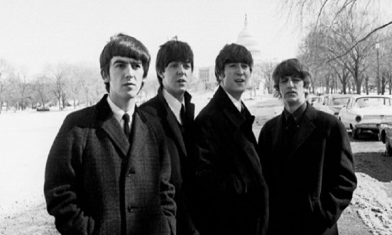 Beatles lançam ‘Now and Then’, música criada com inteligência artificial